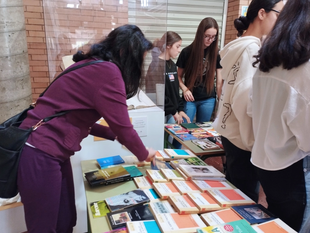 un día del libro en el instituto Alarcos de Ciudad Real