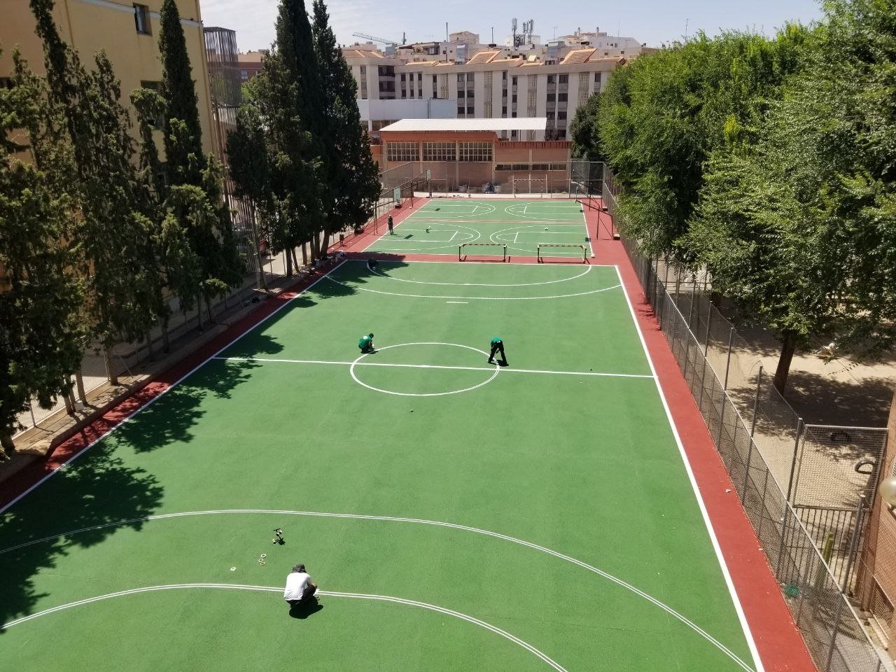 Vista a&eacute;rea de las nuevas pistas deportivas del IES Santa Mar&iacute;a de Alarcos